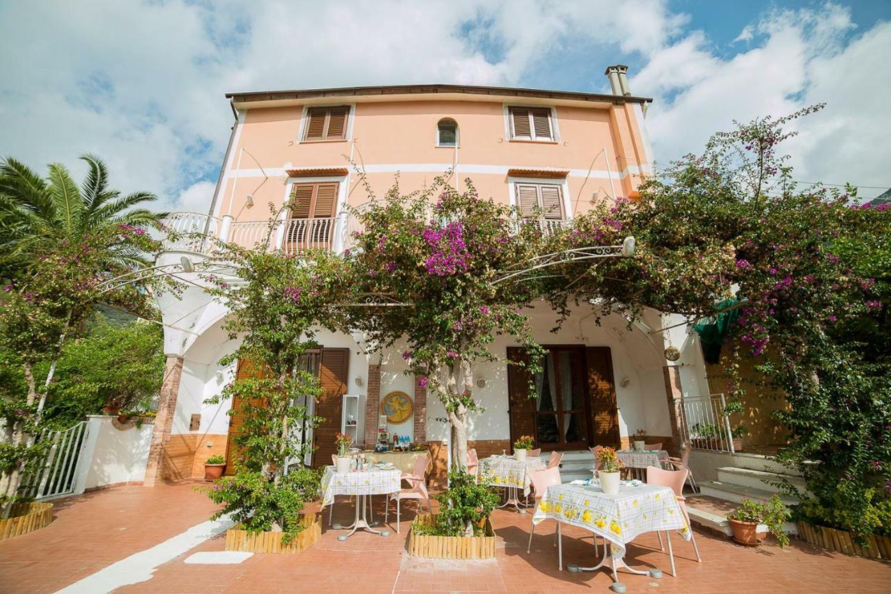 B&B Bouganville Tramonti Exterior photo